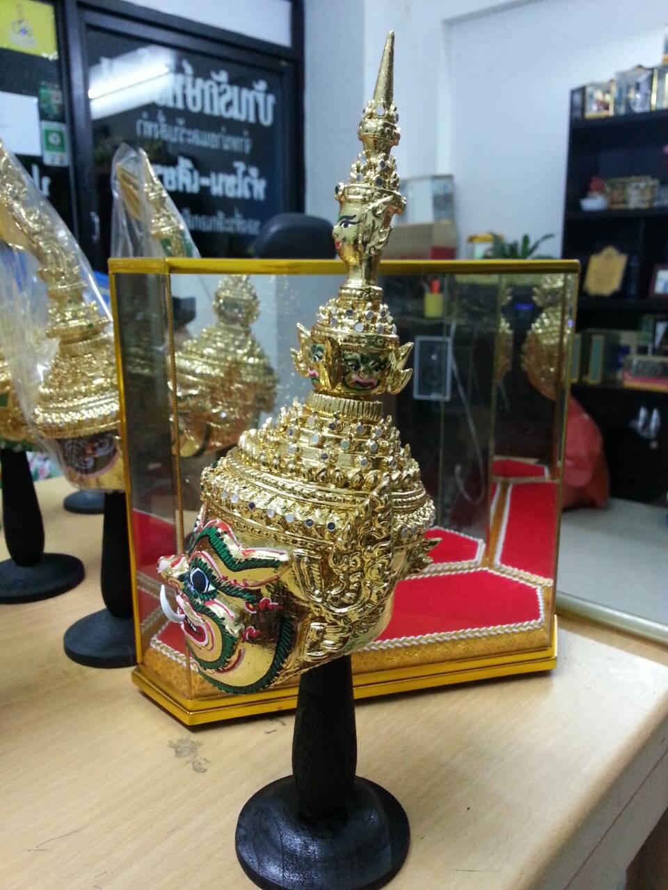 ทศกัณฐ์ หน้าทอง ขนาดกลาง