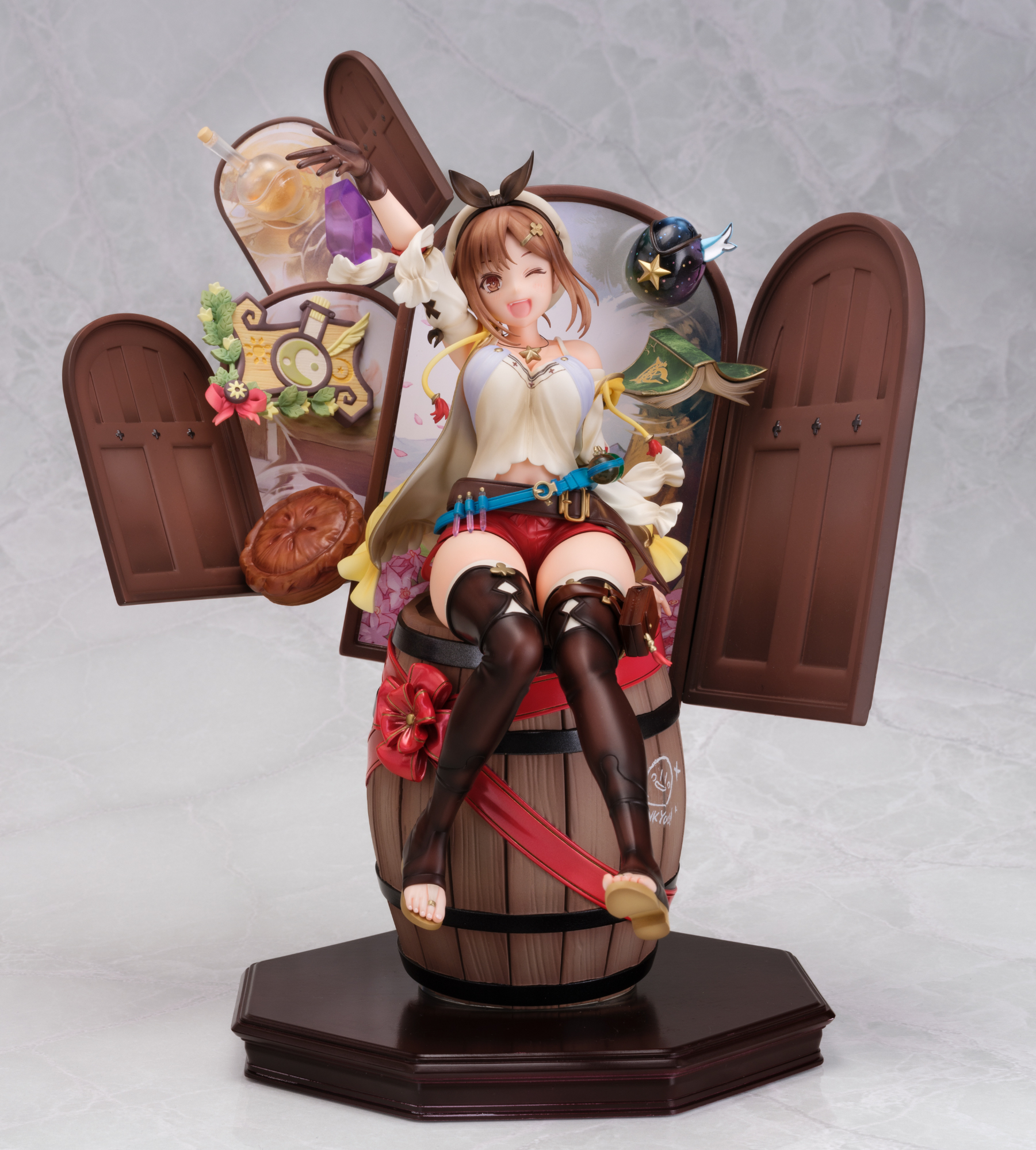 เปิดจอง : Atelier Ryza: Ever Darkness & the Secret Hideout Ryza "Atelier" Series 25th Anniversary ver. DX Edition
