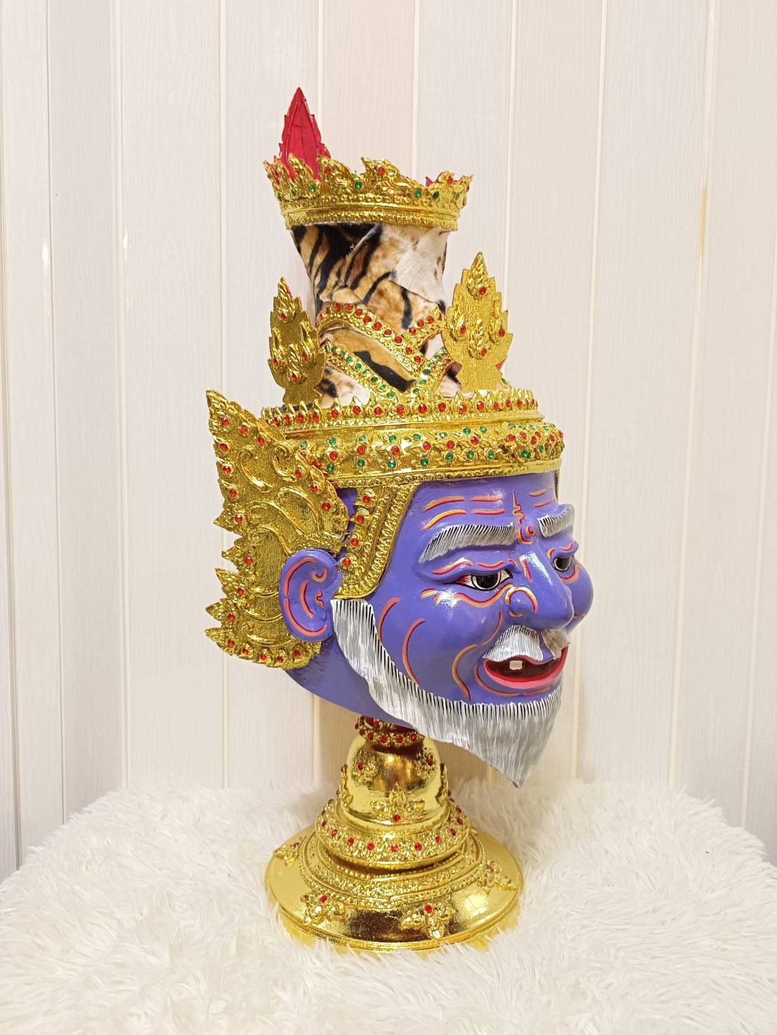 เศียรพ่อแก่ ปู่ฤาษีนารายณ์ ขนาดครอบ พร้อมฐานไม้สีแดง