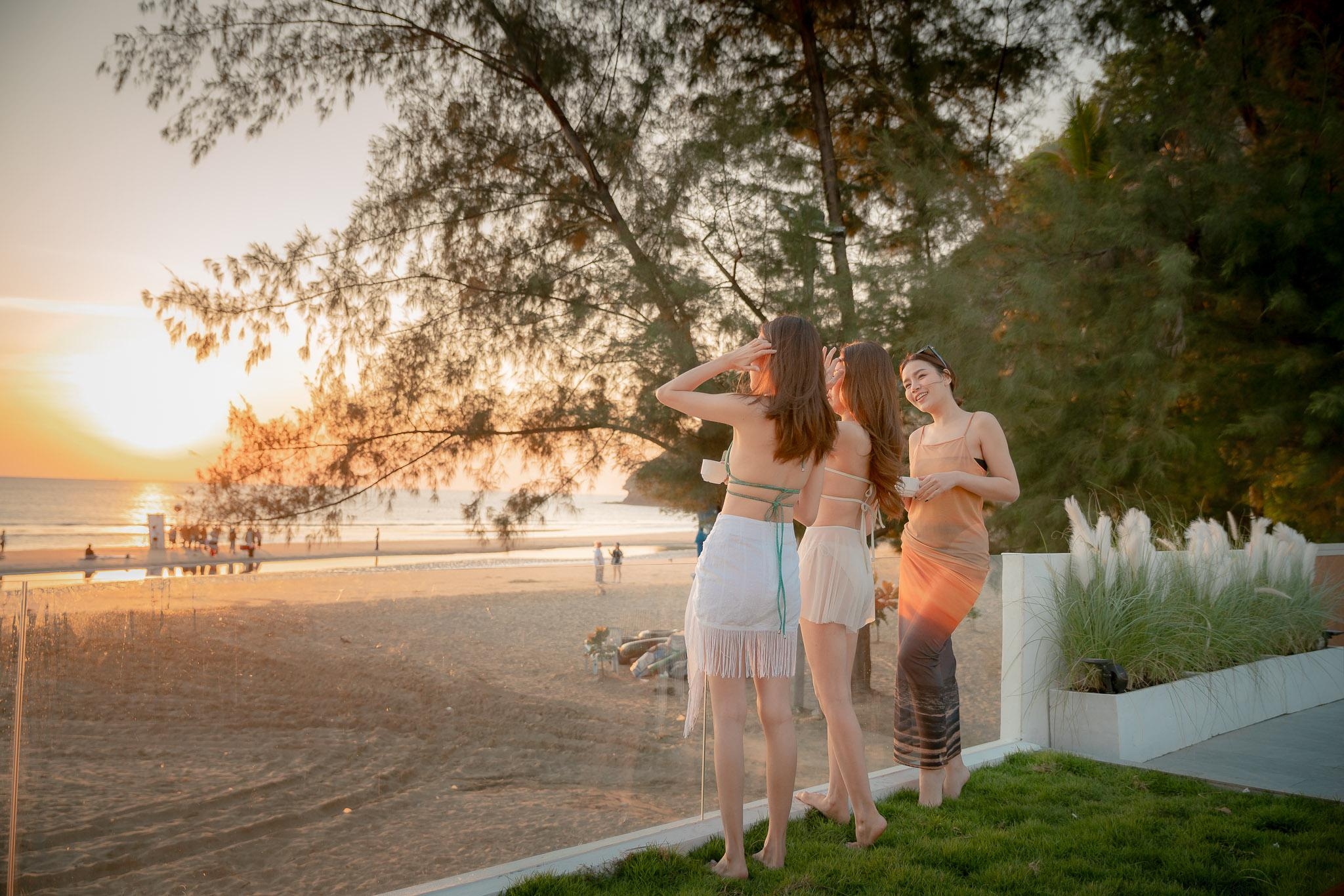 HR15057 บ้านพักติดทะเล The Rocca Beach Villa Pranburi