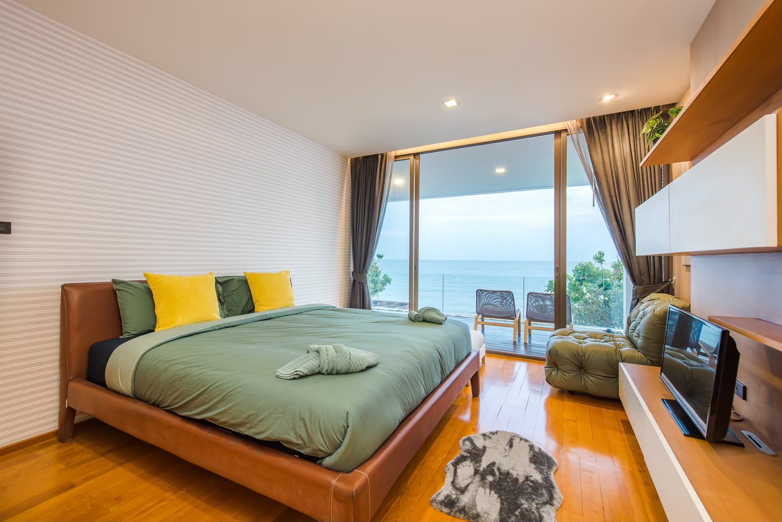 HR15003 บ้านพักชะอำ The Coastal Beach Villa