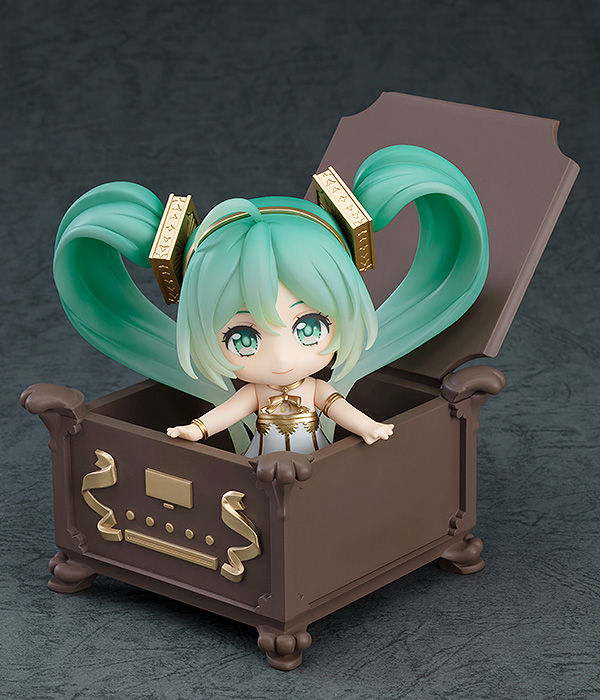 เปิดจอง : Nendoroid Hatsune Miku: Symphony 5th Anniversary Ver.