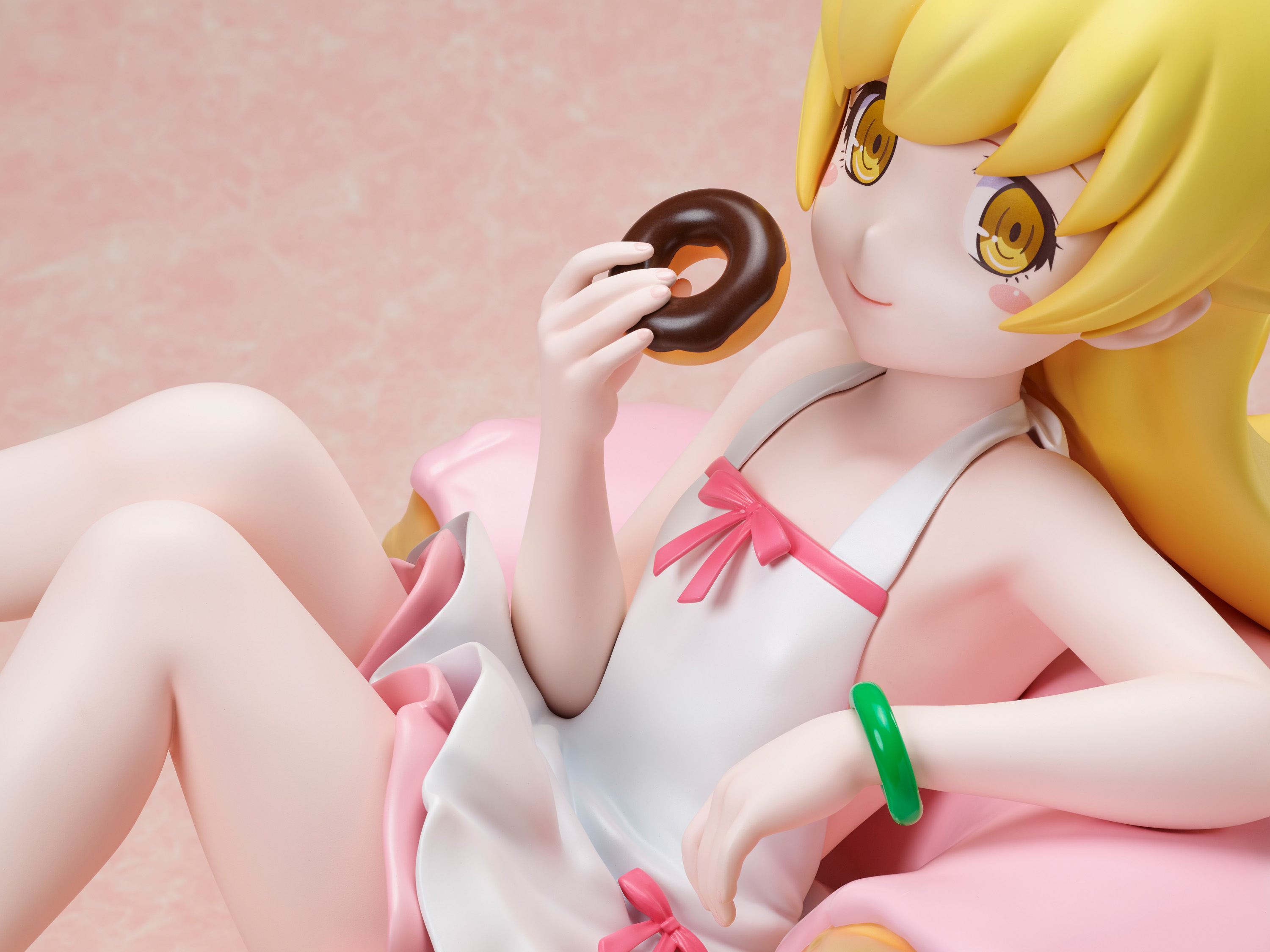 เปิดจอง Shinobu Oshino