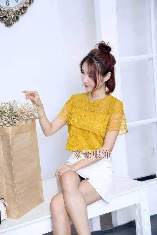 เสื้อลูกไม้สไตน์เกาหลีพร้อมส่ง #เสื้อลูกไม้แต่งเกล็ดระบายด้านหน้า #เสื้อทำงานเกาหลี #เสื้อสมัครงาน #ชุดสมัครงาน #เสื้อใส่กับผ้าถุง #เสื้อใส่กับผ้าซิ่น เหลือง FREE SIZE