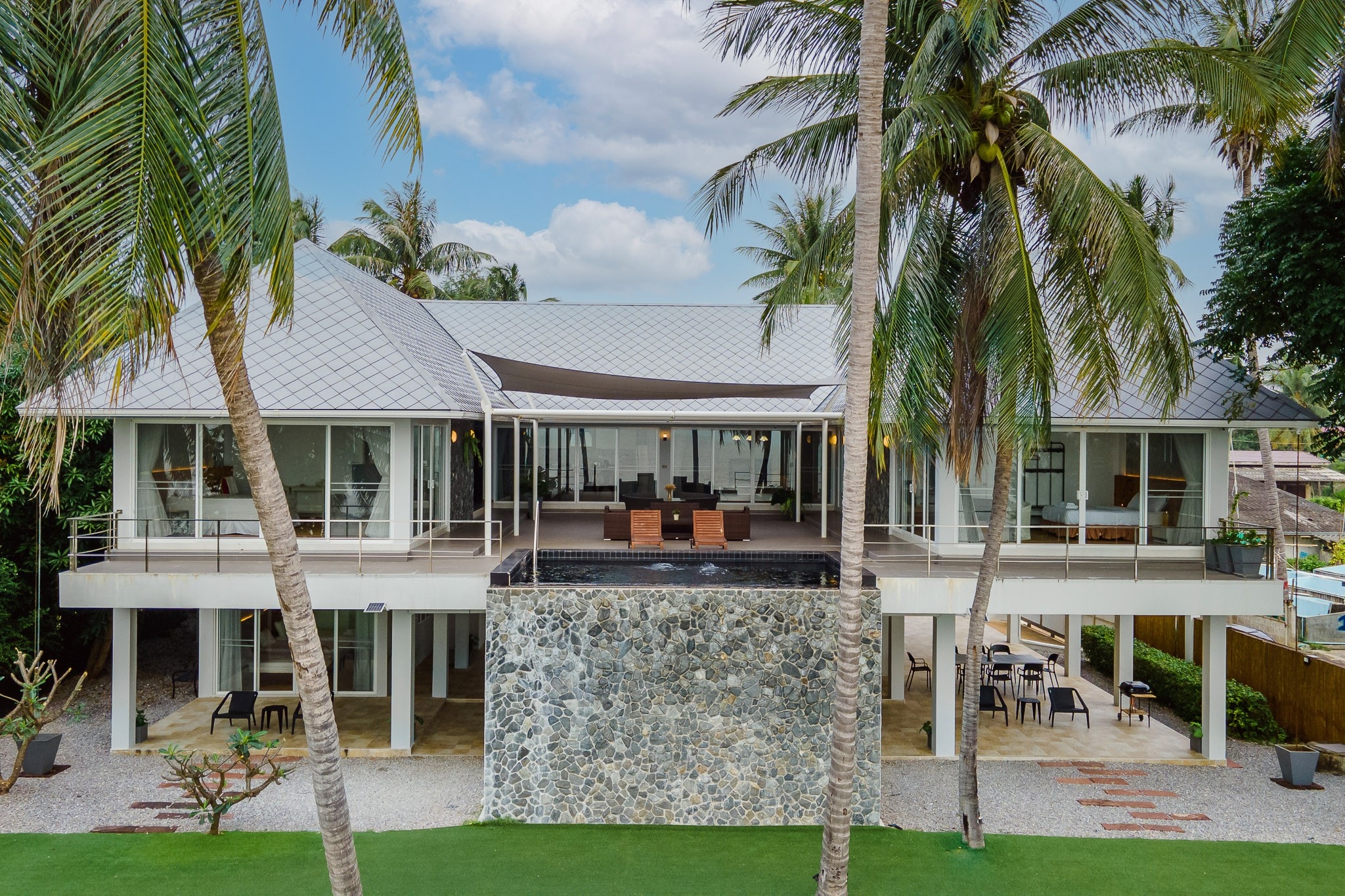 HR15044 บ้านพักติดทะเล กุยบุรี The Cozy Beach Villa