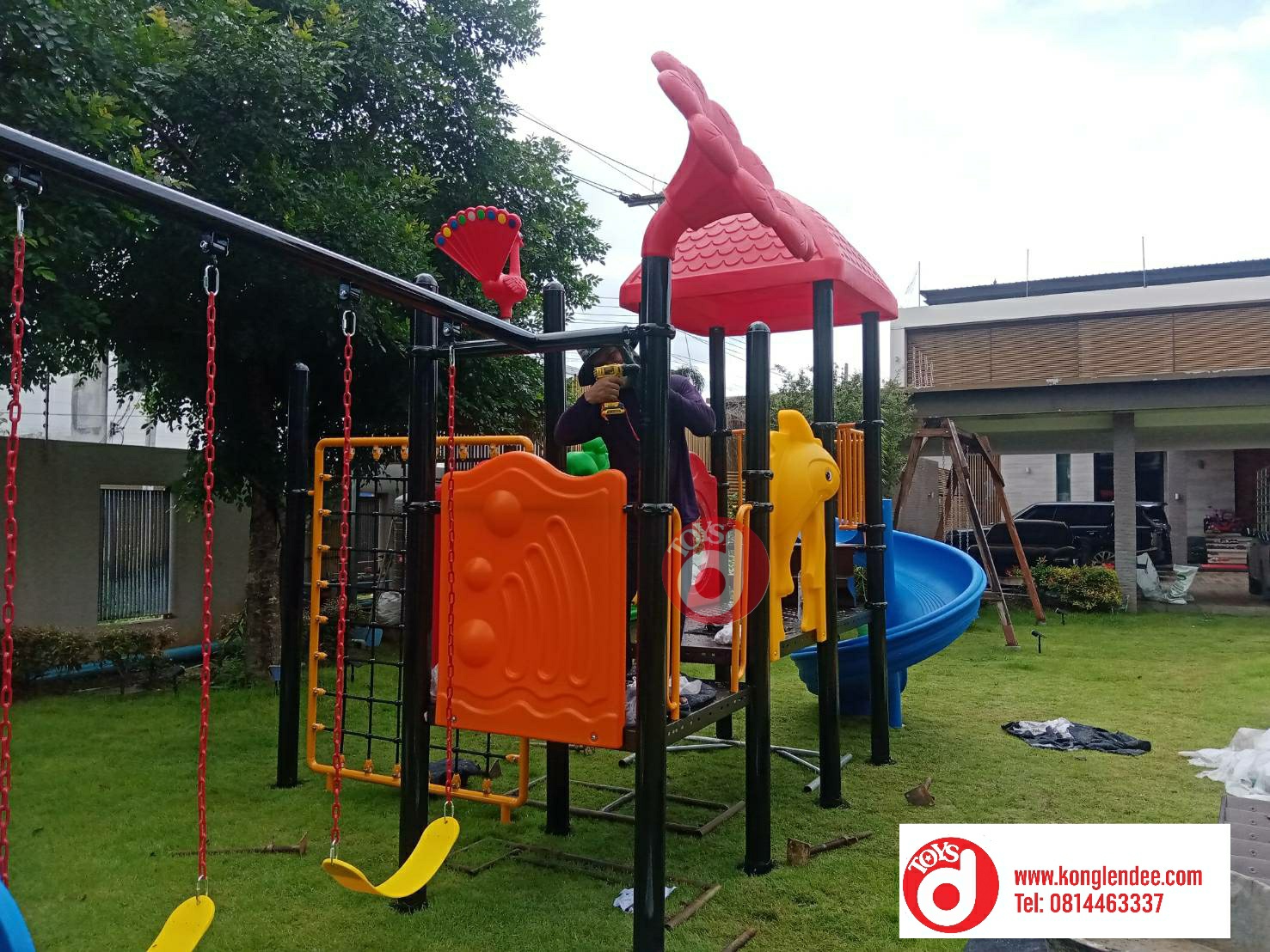 เครื่องเล่นสนามชุดบ้านนกกับดอกไม้หลังคาแดงชิงช้า