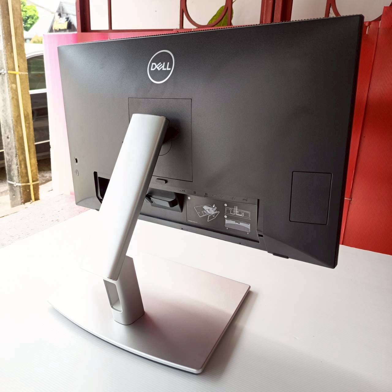 LED 23.8" DELL P242HT FHD IPS 60Hz Touch Screen HDMI+DP+Type C+USB+ลำโพงในตัว ประกันศูนย์9/10/2026