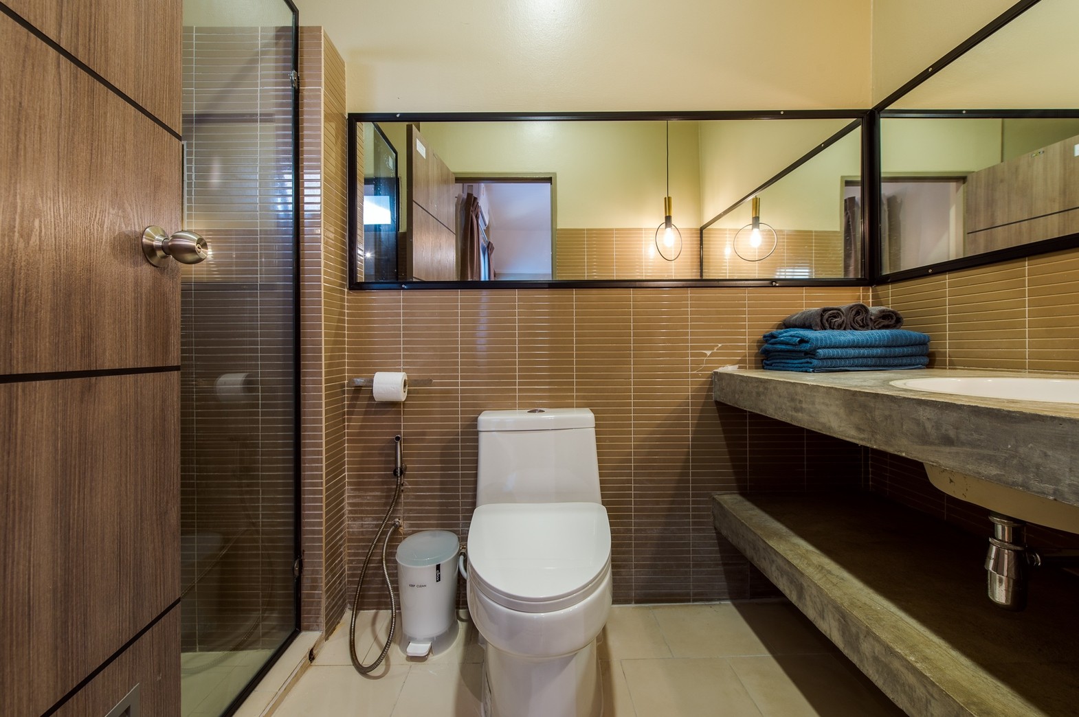 HR15055 บ้านพักติดทะเล The Coastal Vista Beach Villa