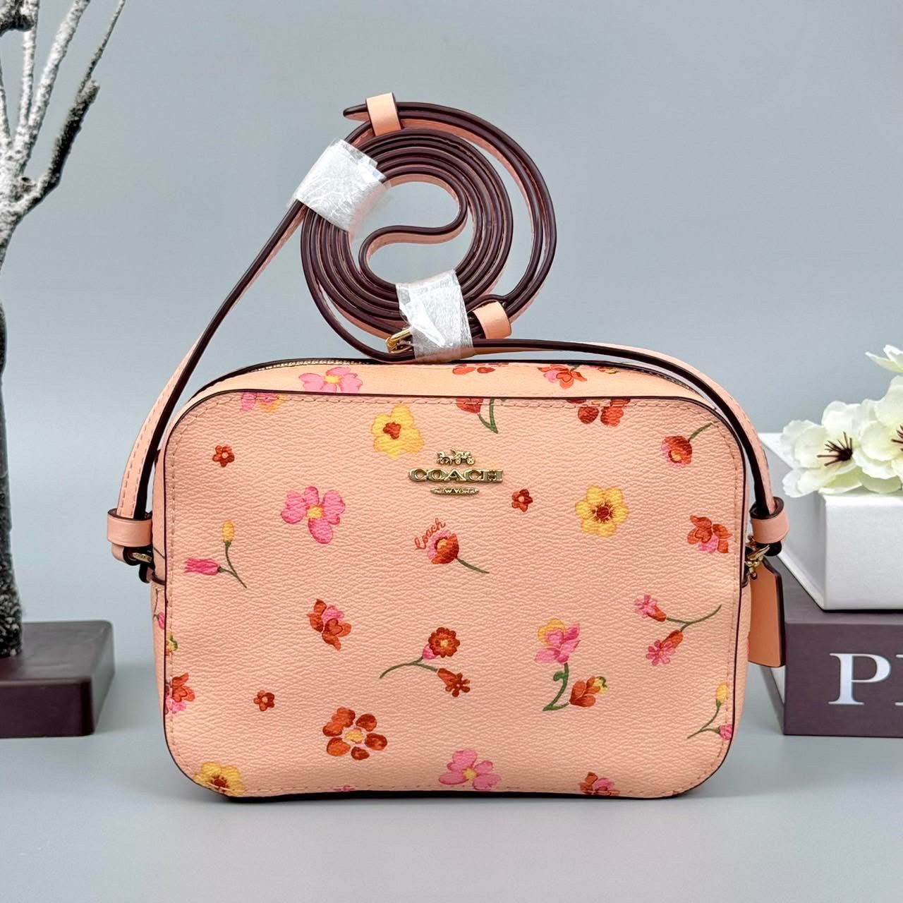 กระเป๋า Coach แท้ รุ่นC8699