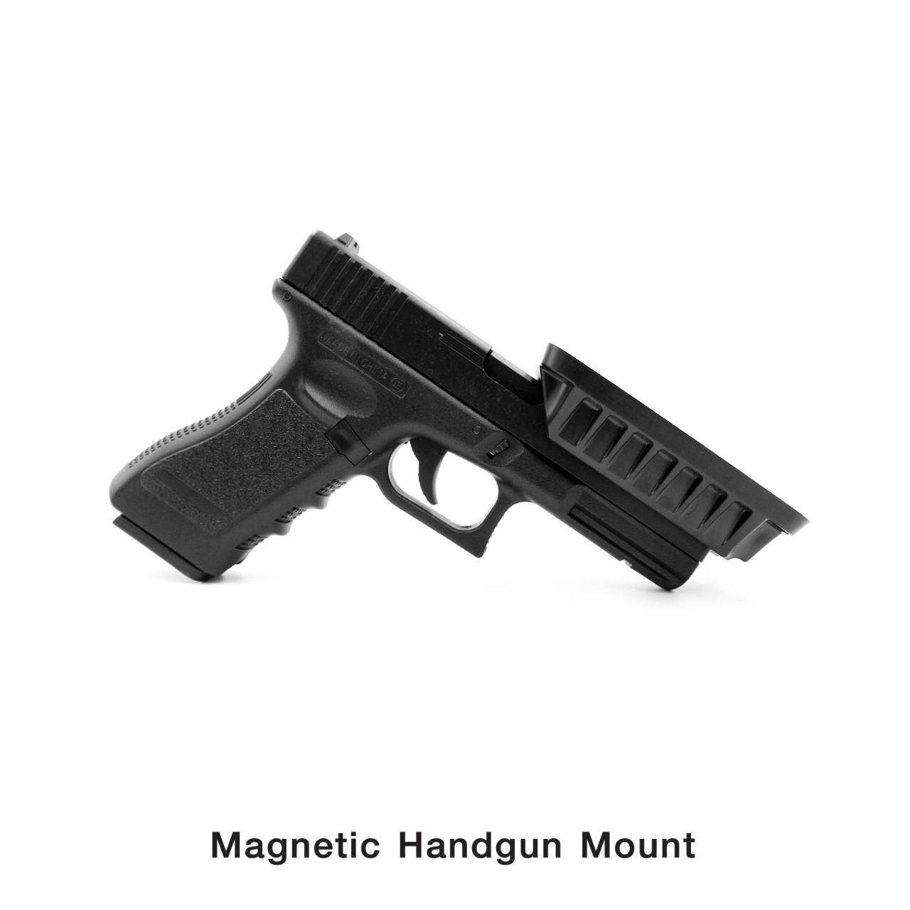 🎉...สินค้าเข้ามาแล้วค่ะ แม่เหล็กติดปืนสั้น ( Magnetic Handgun mount ) - เฟรมผลิตจาก Polymer ชั้นดี ไม่ทำให้ปืนเป็นรอย แม้เสียดสี - แม่เหล็กฝังอยู่ตรงกลางด้านใน - ใช้กับปืนที่มีฝาครอบสไลด์แบบเรียบ เช่น Glock /Sig Sauer/S&W M&P/HK VP9 และอื่นๆ - ใช้