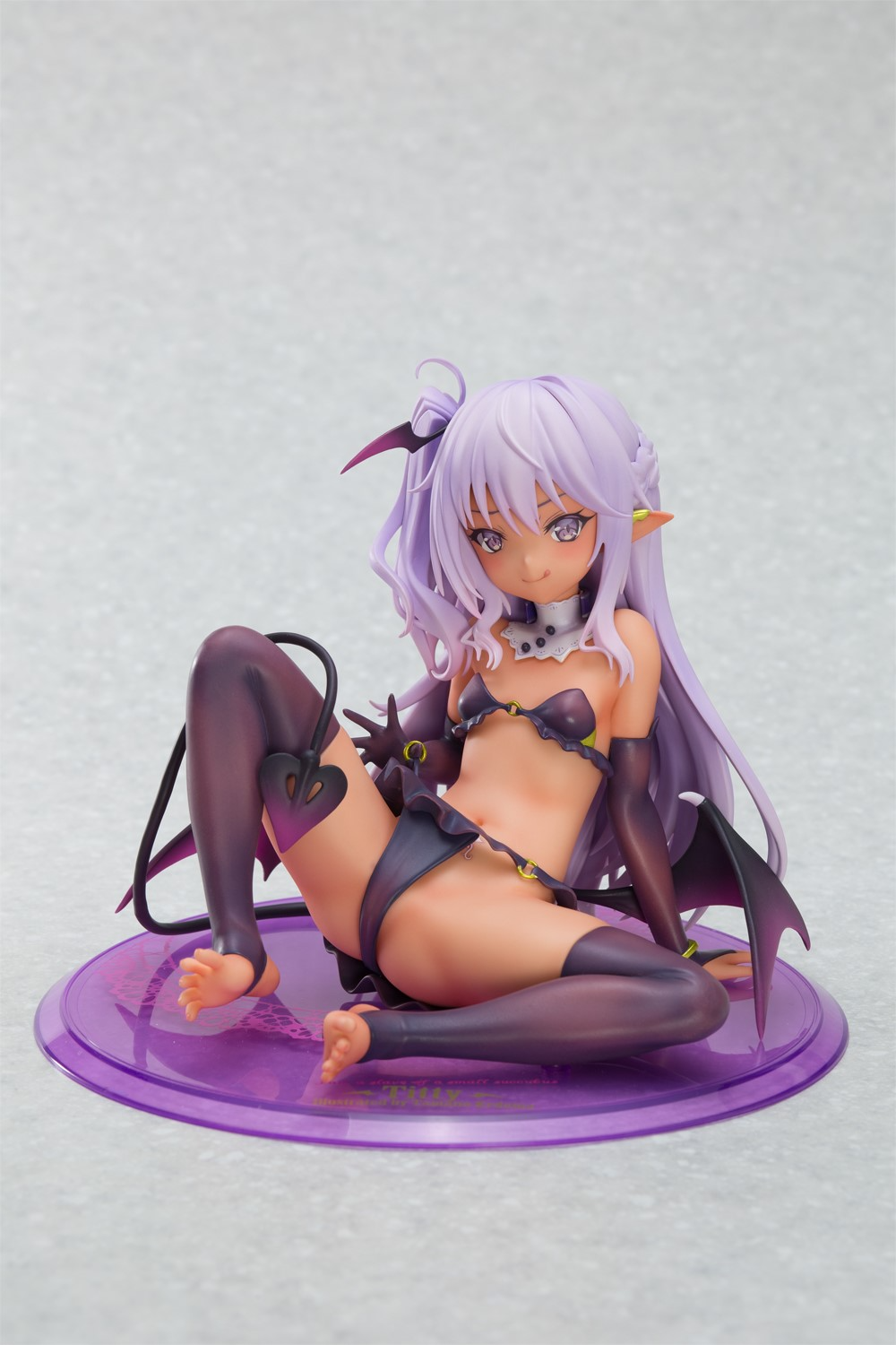 เปิดจอง : Succubus Black Titty Illustrated By Tamano Kedama