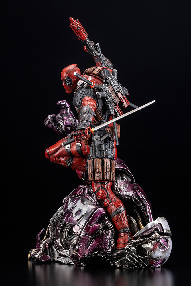 เปิดจอง : DEADPOOL FINE ART STATUE SIGNATURE SERIES -Featuring the Kucharek Brothers-