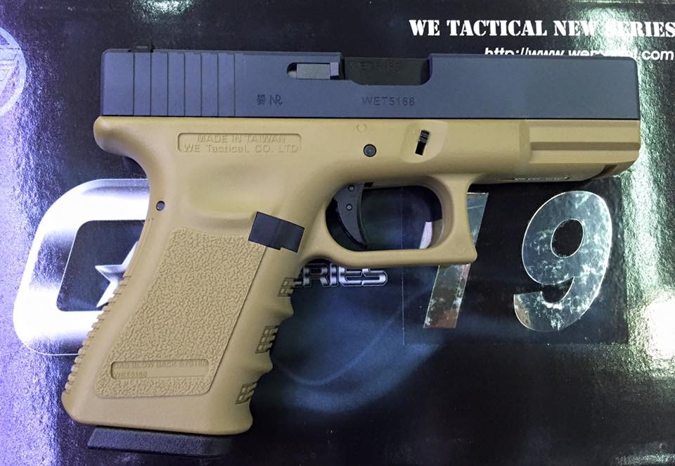 ปืนสั้น ลอัดแก็ซ We Glock19. สีทราย ราคาพิเศษ