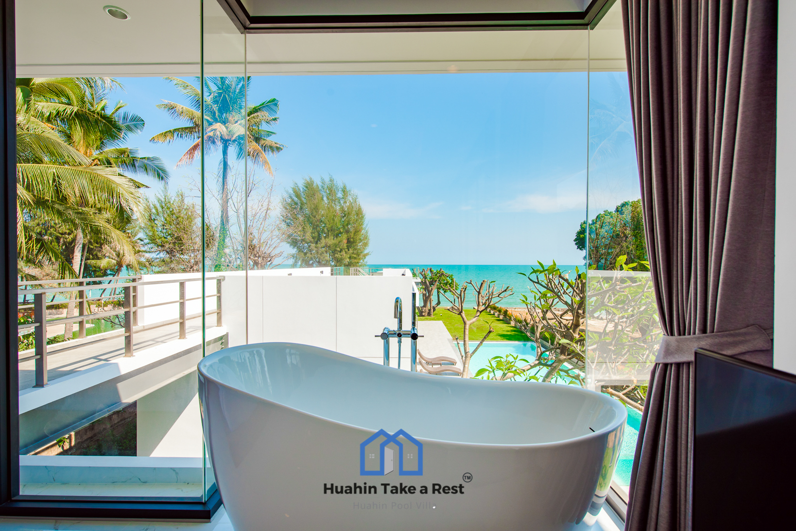 HR15039 บ้านพักติดทะเลหัวหิน The Premium Beach Villa Hua Hin