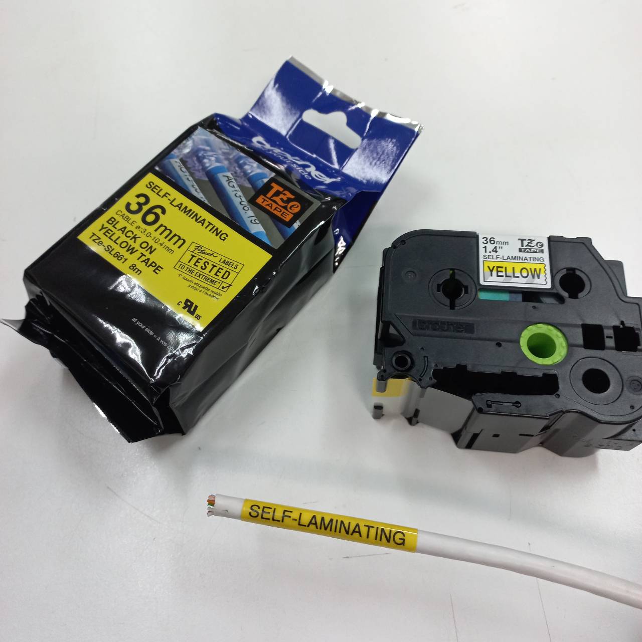 สติ๊กเกอร์มาร์คสายไฟ แบบพื้นเหลือง เบอร์มาร์คสายไฟ CABLE MARKER BROTHER TZE-SL661