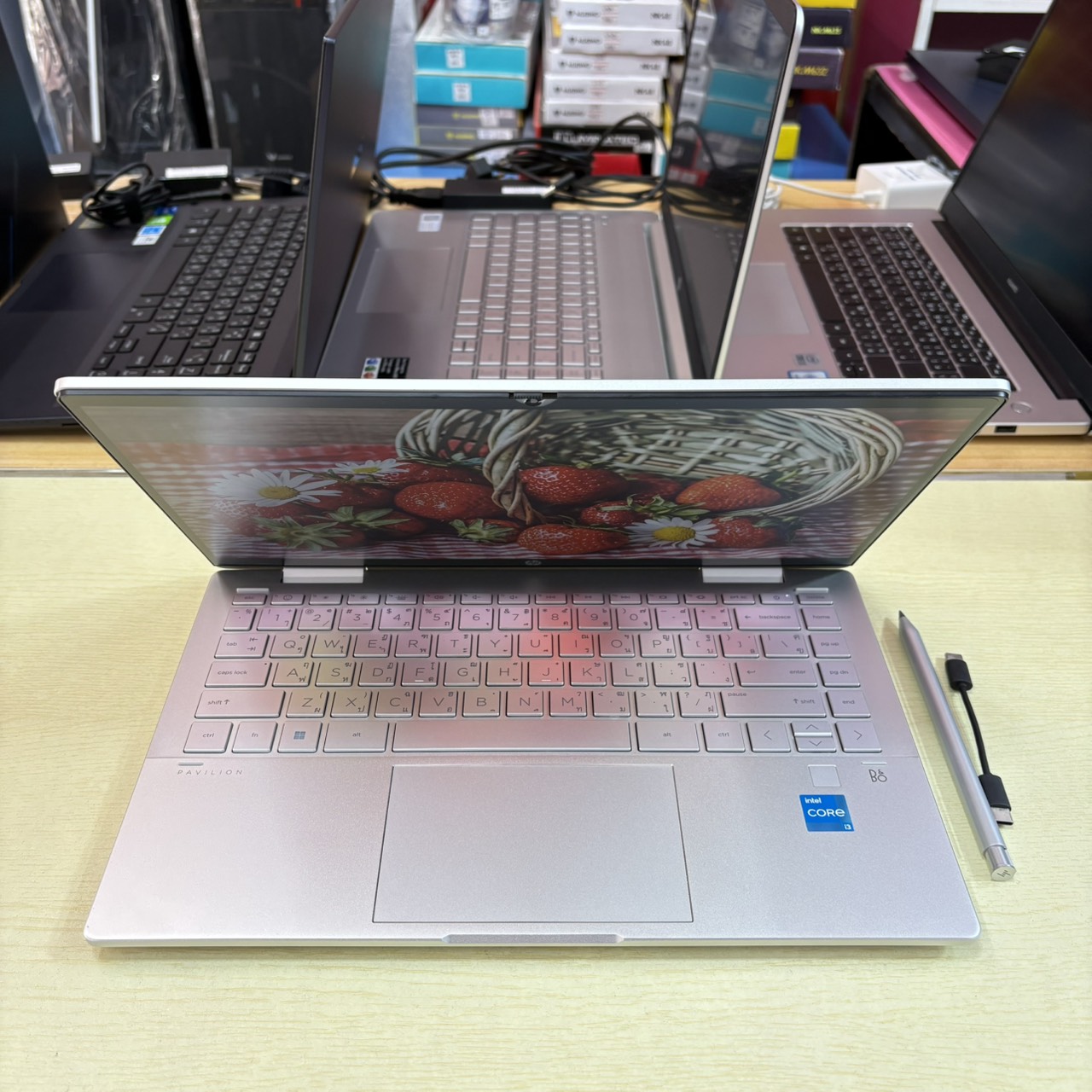 HP PAVILION X360 14 – EK0002TU * NOTEBOOK แบบฝาพับ 360 องศา หน้าจอ TOUCH SCREEN + ปากกา * ติดฟิล์มกันรอยหน้าจอแล้ว สภาพเครื่อง 90%