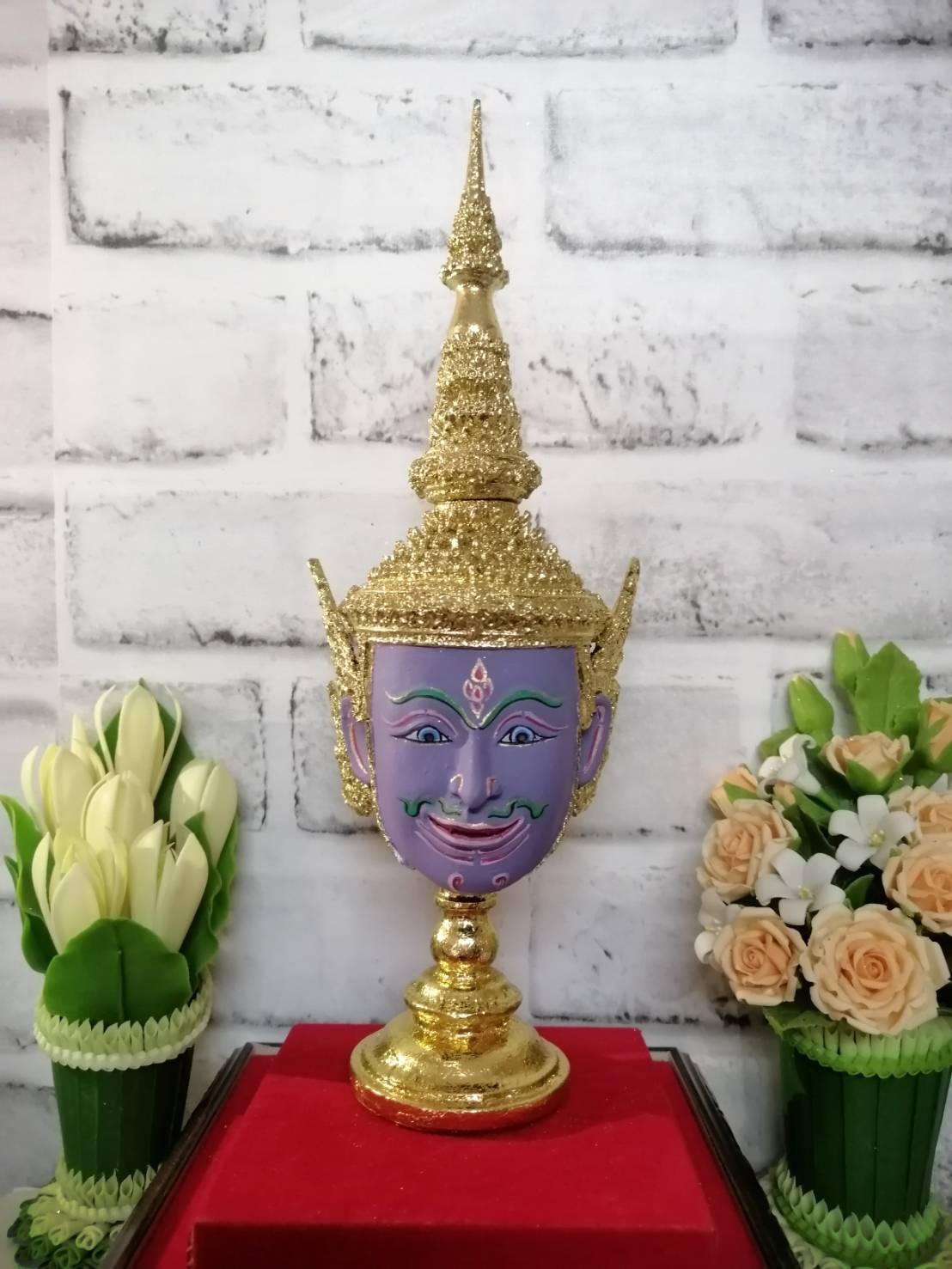 พระนารายณ์ ขนาดกลาง เรซิ่นปิดทอง พร้อมฐานปิดทอง