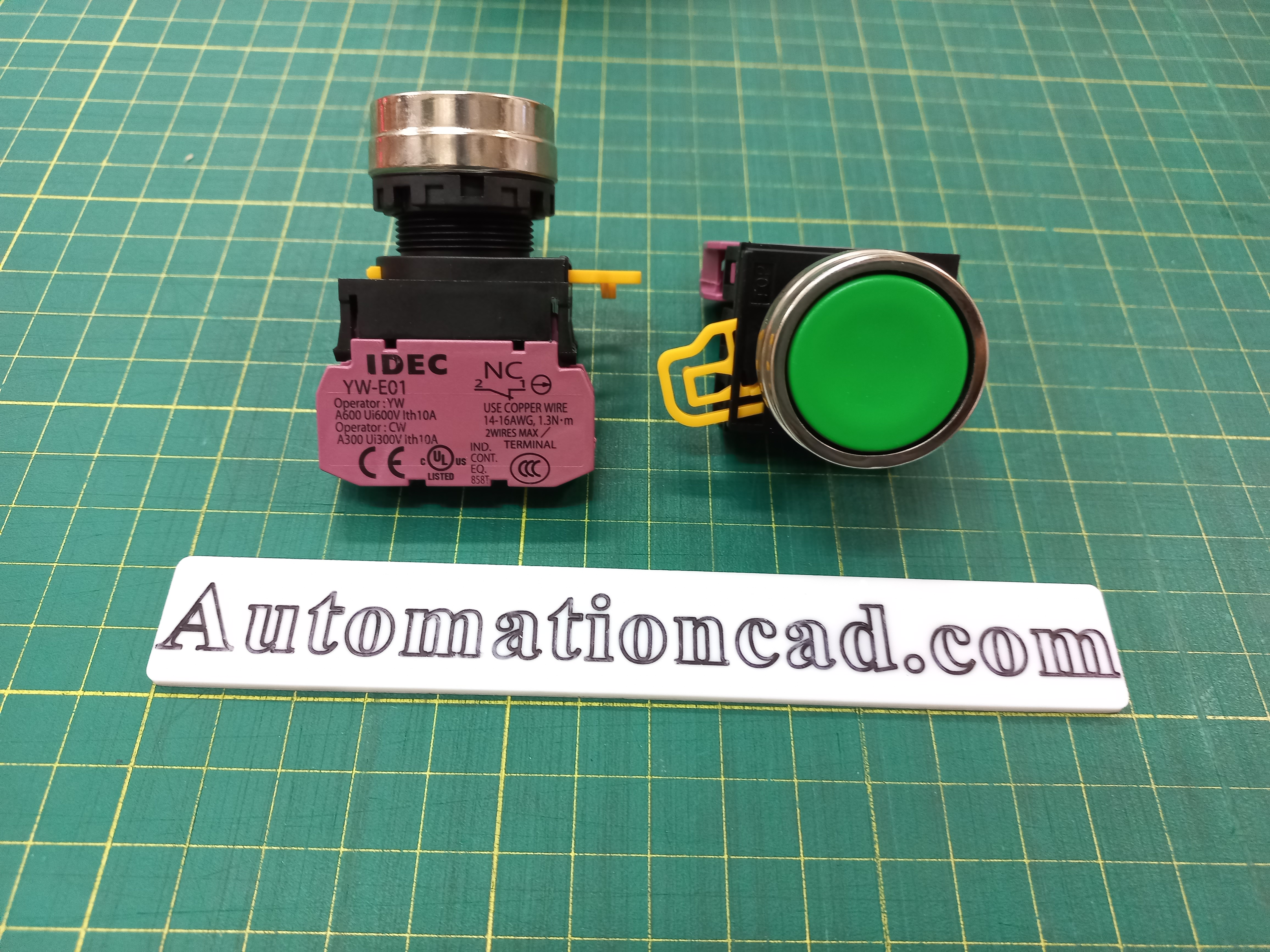 ปุ่มกดสีเขียว Push Button Switch 1NC IDEC สวิตซ์กดหัวเรียบ รู 22 mm