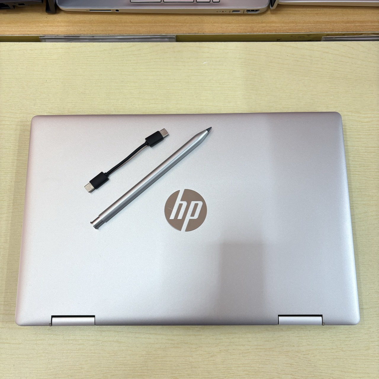 HP PAVILION X360 14 – EK0002TU * NOTEBOOK แบบฝาพับ 360 องศา หน้าจอ TOUCH SCREEN + ปากกา * ติดฟิล์มกันรอยหน้าจอแล้ว สภาพเครื่อง 90%