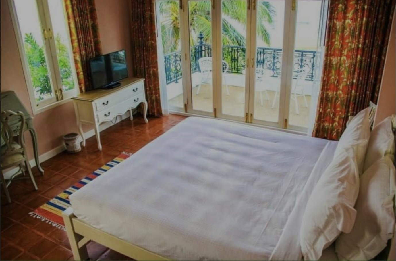 HR15007 บ้านพักติดทะเล บลูร็อค วิลล่า แอทปราณฯ บ้านเดี่ยวติดทะเล สระส่วนตัว เดินลงทะเลได้เลย