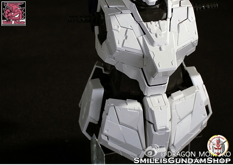 PG 1/60 UNICORN GUNDAM+LED UNIT+REMOTE[โมจีน DragonMomoko]