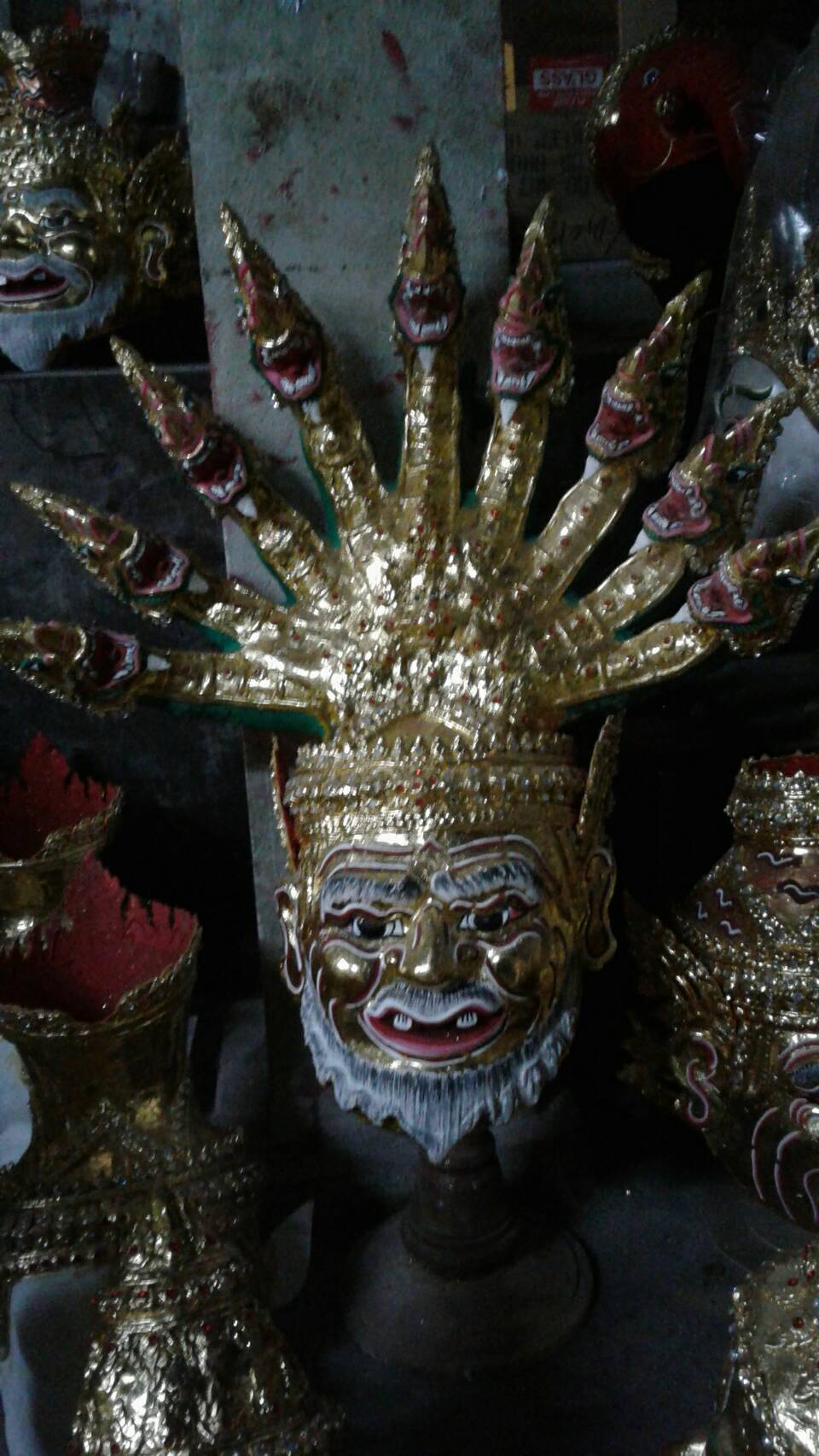 เศียรปู่พญานาค (9เศียร) ขนาดครอบ