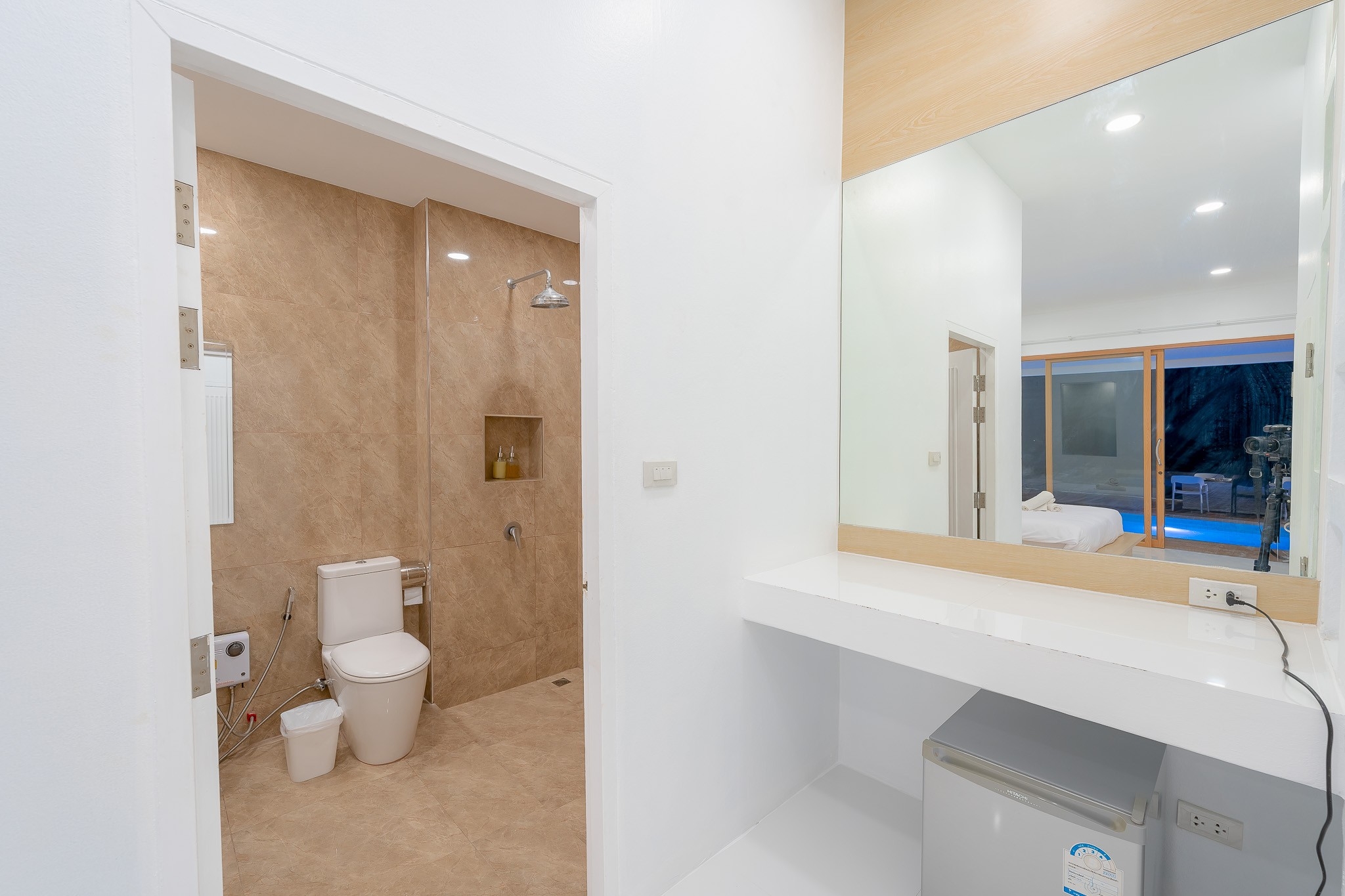 HR15057 บ้านพักติดทะเล The Rocca Beach Villa Pranburi