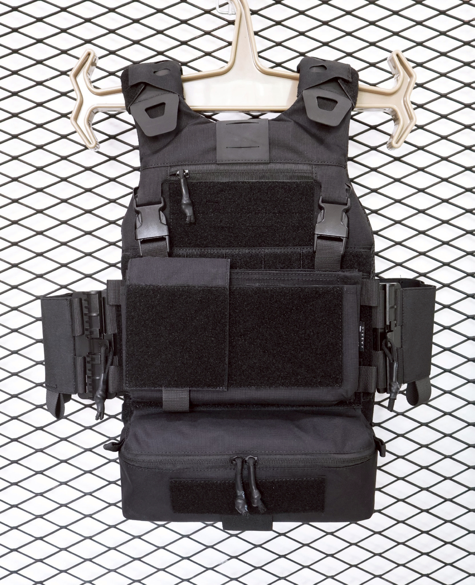 New. เสื้อเกราะปลดไว FCSK 3.1 VEST (COMPLETE SET) - FCSK 3.1 VEST 500D - MK3 TACTICAL MAG POUCH - FERRO STYLE SHOULDER PADS - MINI DANGLER DROP POUCH 500D สีดำ BK
