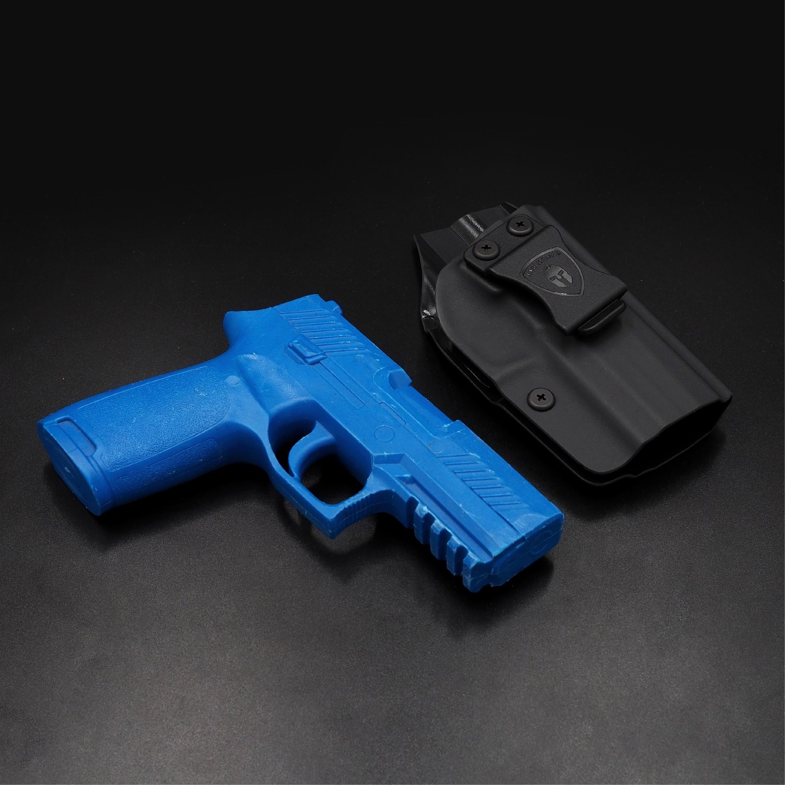 New. ซองปืนพกใน Kydex Sig Sauer P320 ( Warriorland ) IWB Kydex Holster (Serie B) Warriorland -ใช้สำหรับรุ่น Sig Sauer P320 Full Size / P320 Compact / P320 X Carry Pistol -ตัวซองผลิตจากแผ่น Kydex คุณภาพดี -ทำความสะอาดได้ง่าย ล้างคราบสกปรกออกง่าย -คงรูป ไม่