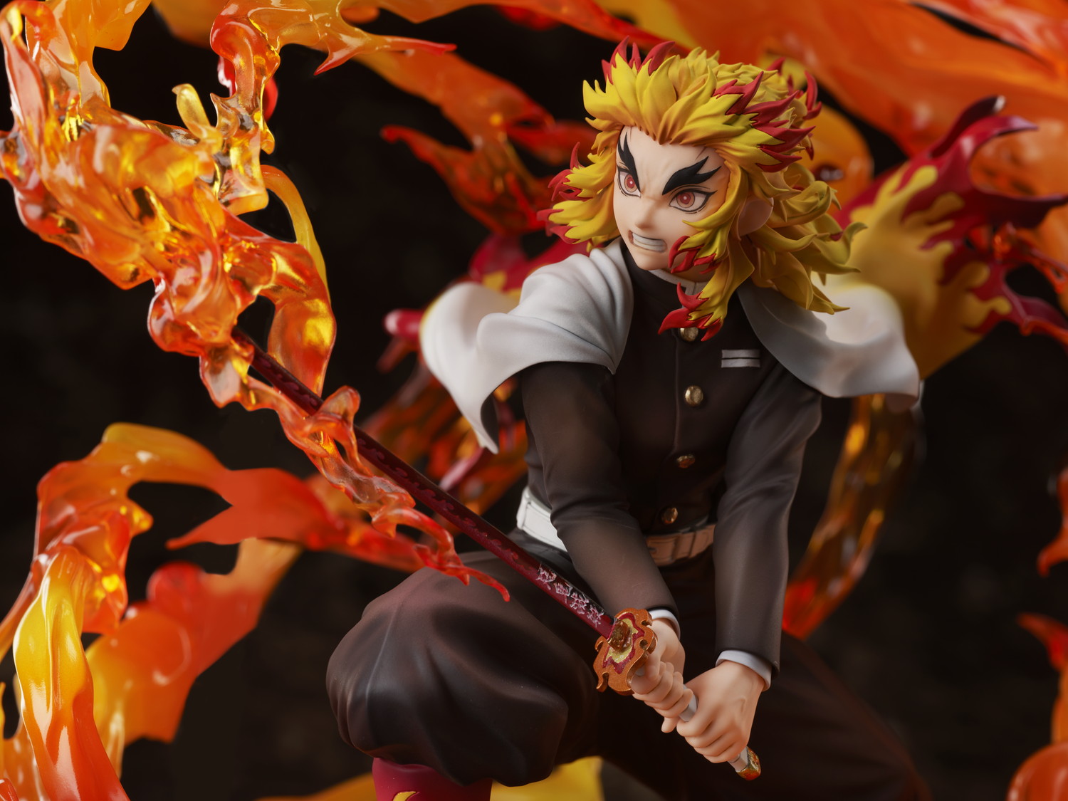 เปิดจอง : Demon Slayer: Kimetsu no Yaiba Kyojuro Rengoku 1/8scalefigure