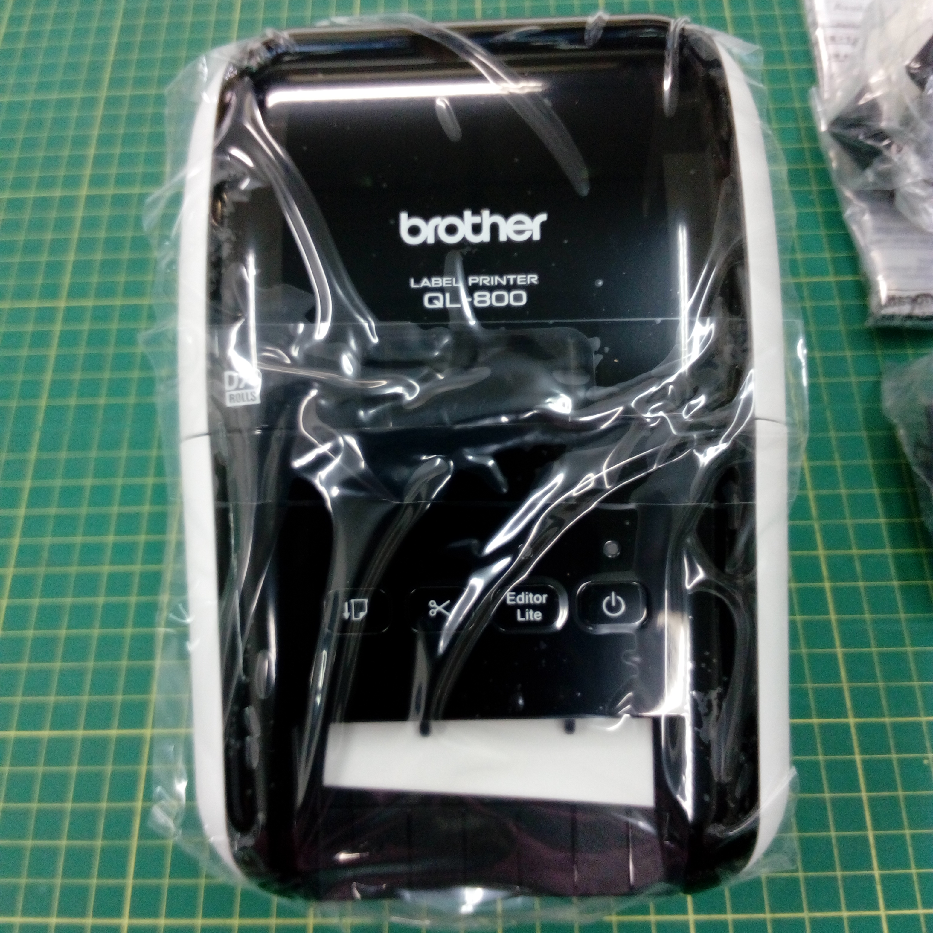 เครื่องพิมพ์ฉลาก QL-800 BROTHER LABEL PRINTER สำหรับใช้ในสำนักงาน