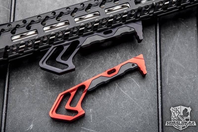 New.กริปมือหน้า cnc M4 สีดำ สีฟ้า สีแดง ราคาพิเศษ
