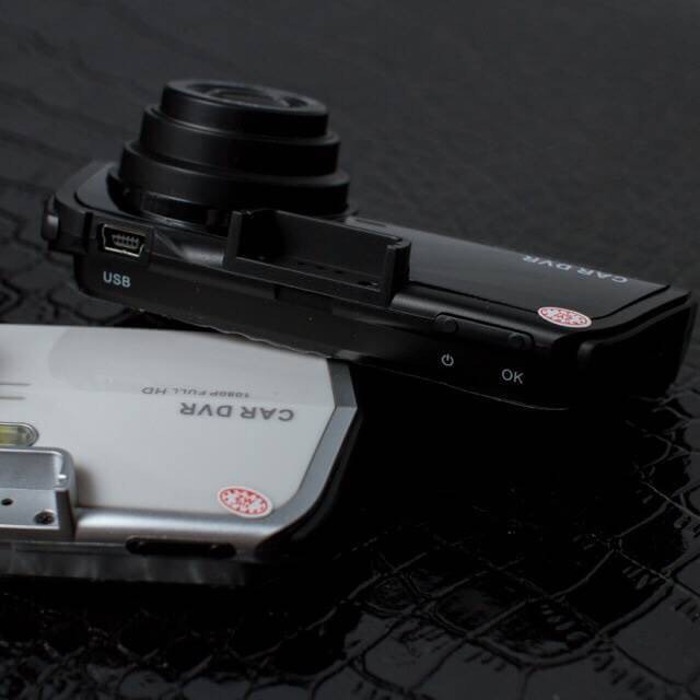 New.กล้องติดรถยนต์ K3000 Car Video Recorder HD DVR กล้องติดรถยนต์ K3000 กล้องติดรถคุณภาพสูง ขนาดเลนส์ใหญ่ มองเห็นได้กว้างถึง 120 องศา ภาพคมชัดระดับ Full HD 1080P มีเมนูภาษาไทย ข้อมูลทางเทคนิค Technical Specification กล้องติดรถยนต์ K3000 - เลนส์กว้าง 120 อ