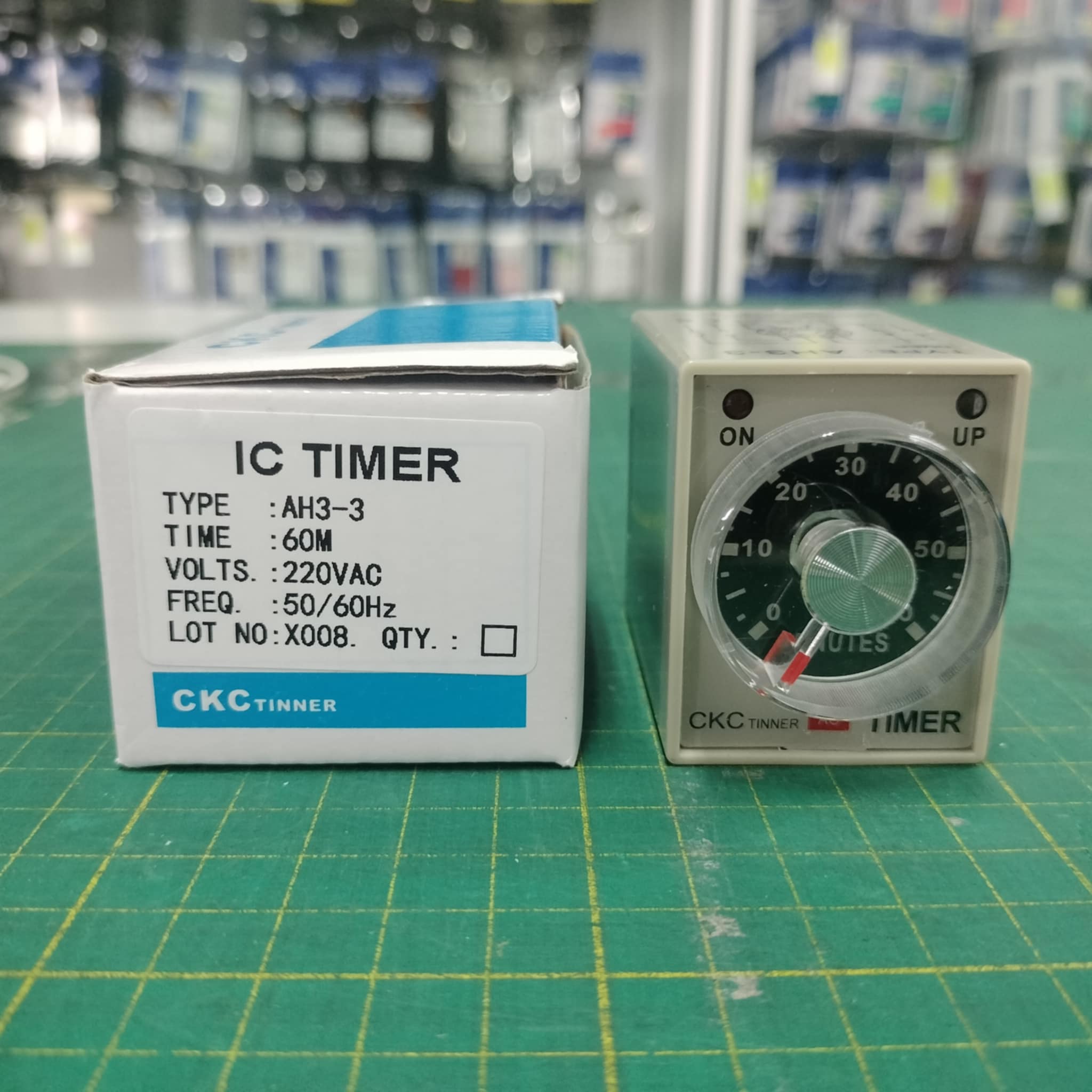 CKC Timer AH3-3 220V ไทม์เมอร์ ฟรีซ็อกเก็ต PF083A ช่วงเวลา 60 นาที Delay-ON Delay-OFF