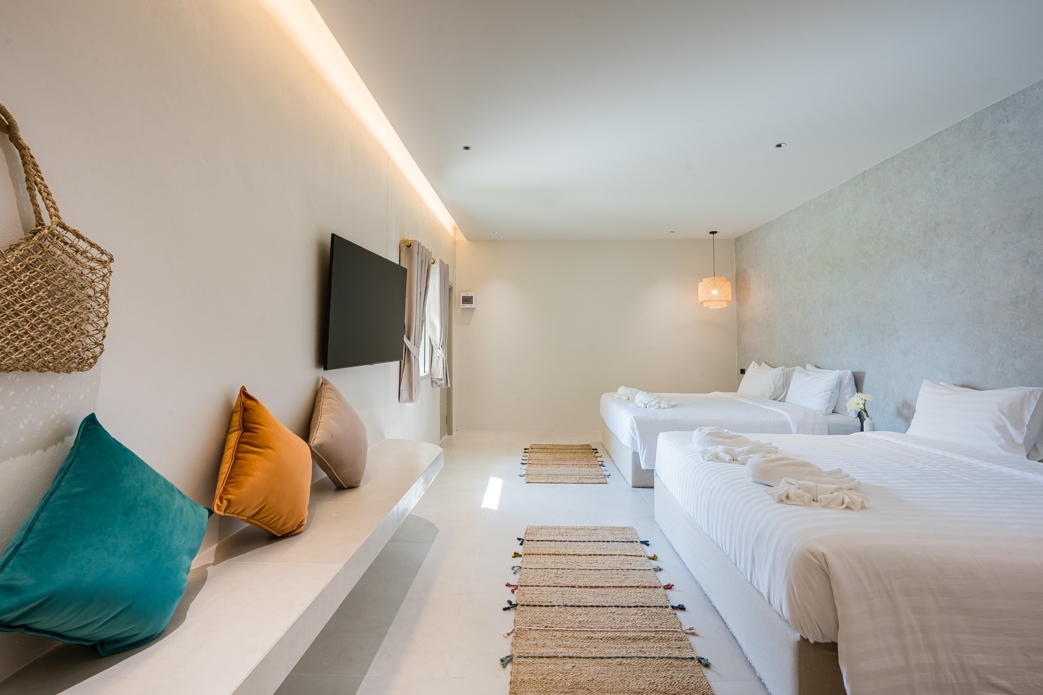 HR15083 บ้านพักติดทะเลหัวหิน The Rest Beachfront Hua Hin Pool Villa