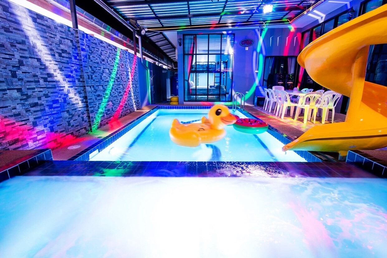 HR 5002 บ้านพักชะอำ บ้านไรโน่