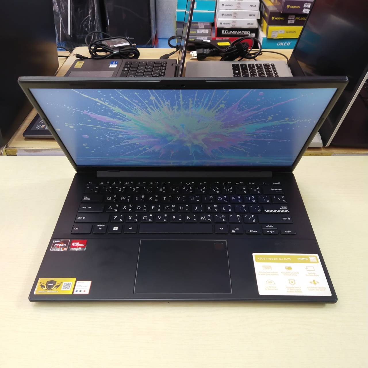 ASUS VIVOBOOK 14 M1404FA-NK552WS สภาพเครื่อง 90% ติดฟิล์มกันรอยหน้าจอแล้ว(ประกัน J.I.B. 13/11/2025)