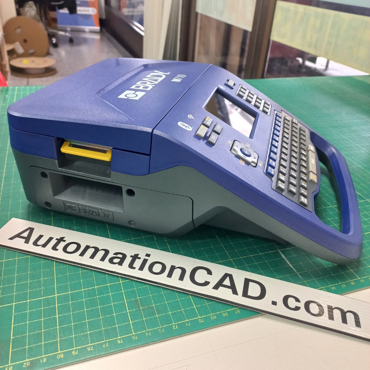 เครื่องพิมพ์สติ๊กเกอร์ BRADY M710 - Bluetooth & Wi-Fi Portable Label Printer