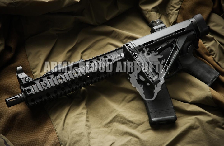 New.ชุดพับพายท้าย M4 Law Tactical AR-15 Folding Stock Adapter for Cmmg/ AEG/GBB M4/M16/SR25 ราคาพิเศษ