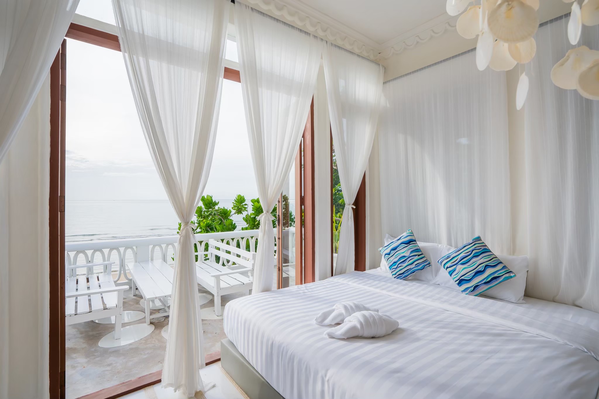 15086 บ้านพักติดทะเล De Pranburi beach villa