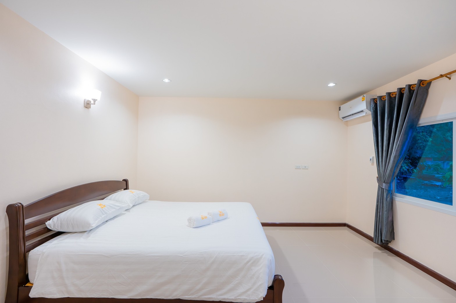 HR15067 บ้านพักใกล้ทะเลชะอำ The Great Beach Pool Villa Cha Am