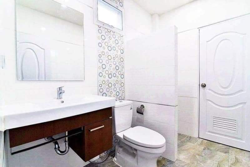 HR 5005 บ้านภูผา คาราโอเกะ โต๊ะพูล