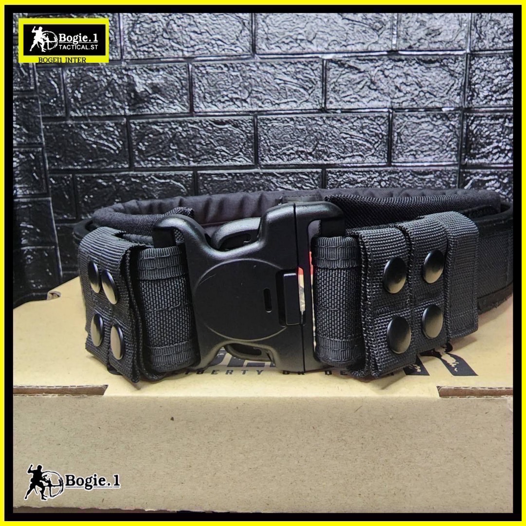 New.Bogie1- เข็มขัดสนามพร้อมรองนวม ผ้า Cordura 1000D ในชุดประกอบด้วย เข็มขัดสนาม 1 เส้น เส้นนวม เสริมความนุ่มสบาย เมื่อนำมาประกอบกัน ทำให้เข็มขัดยุทธวิธีเส้นนี้ มีความพิเศษเพิ่มขึ้น รองรับน้ำหนักได้ดีเยี่ยม ลดแรงกดทับ ทำให้มีความนุ่มสบายในการสวมใส่ สี : ด