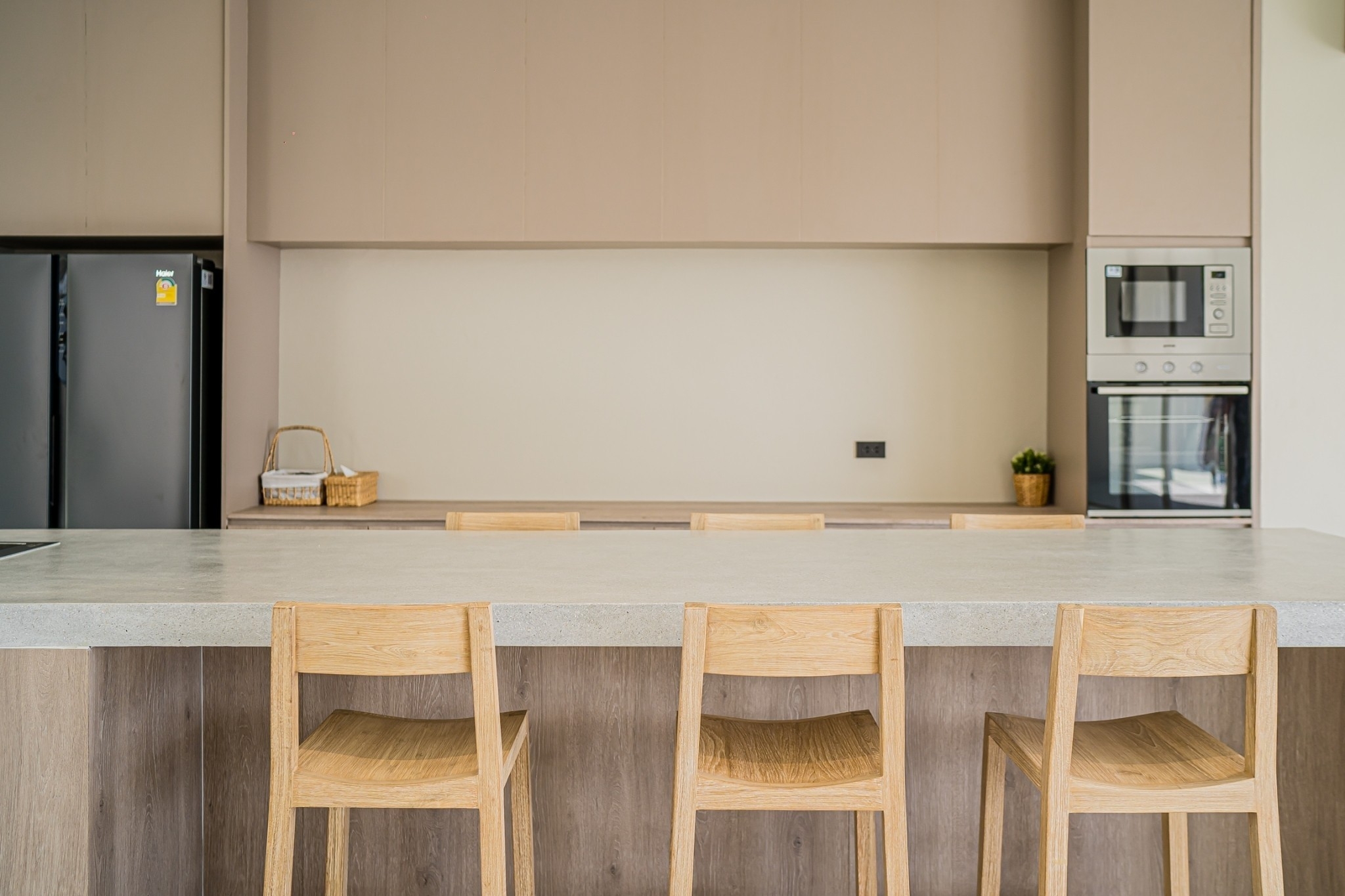 HR15083 บ้านพักติดทะเลหัวหิน The Rest Beachfront Hua Hin Pool Villa