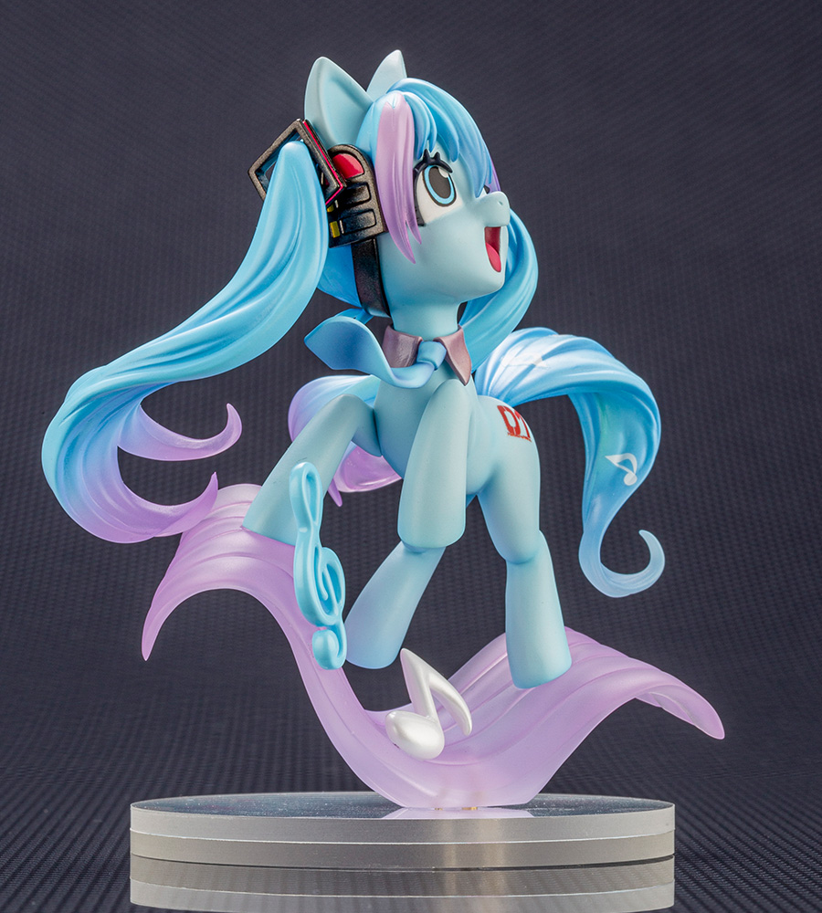 เปิดจอง : Hatsune Miku feat. MY LITTLE PONY BISHOUJO STATUE