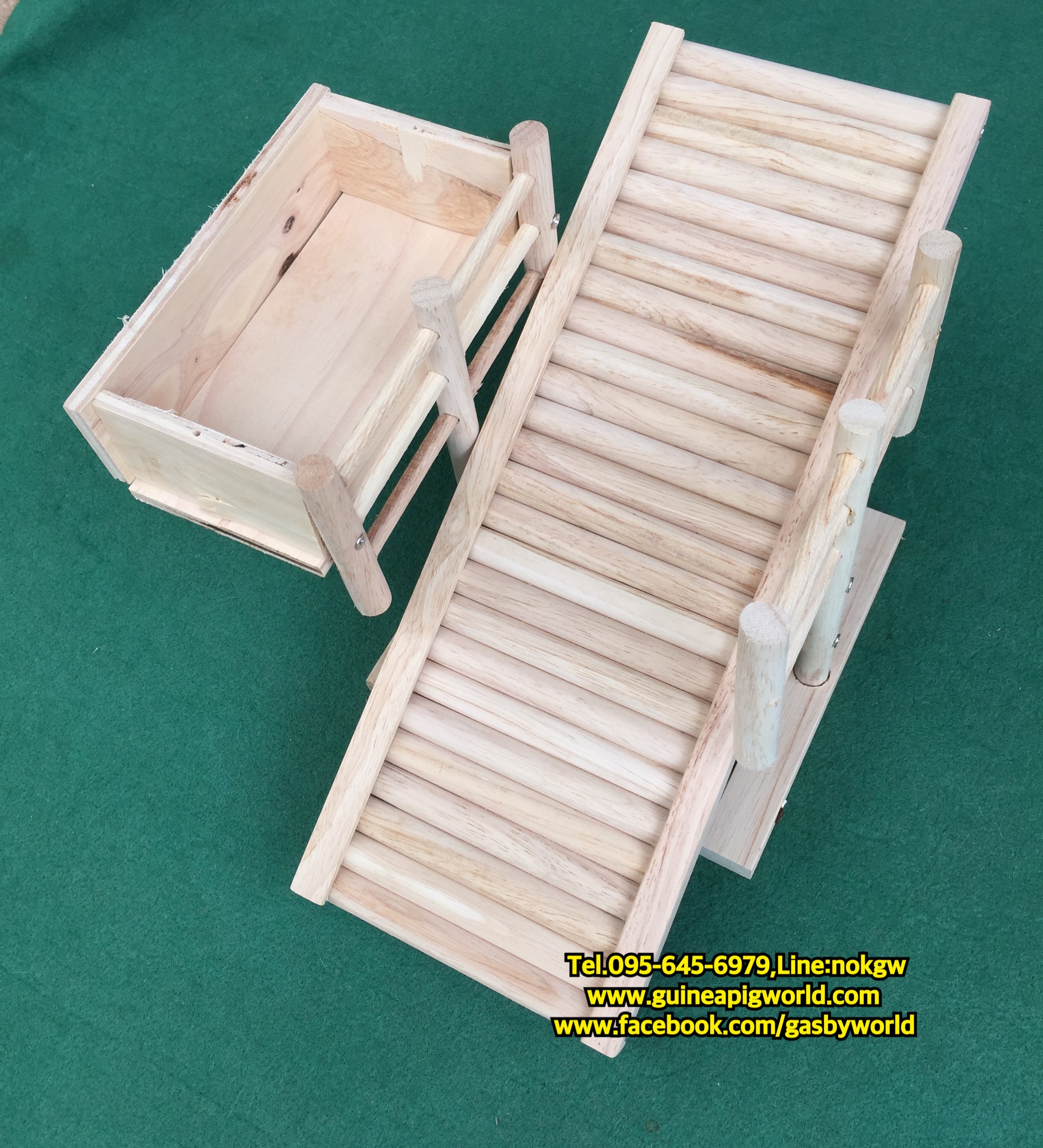 ไม้กระดกพร้อมรางใส่หญ้ามีราวกลาง (Size 47.5x40.5xh.20cm.)