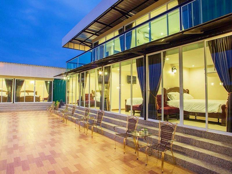 HR 10100 เดอะแกรน ชะอำ