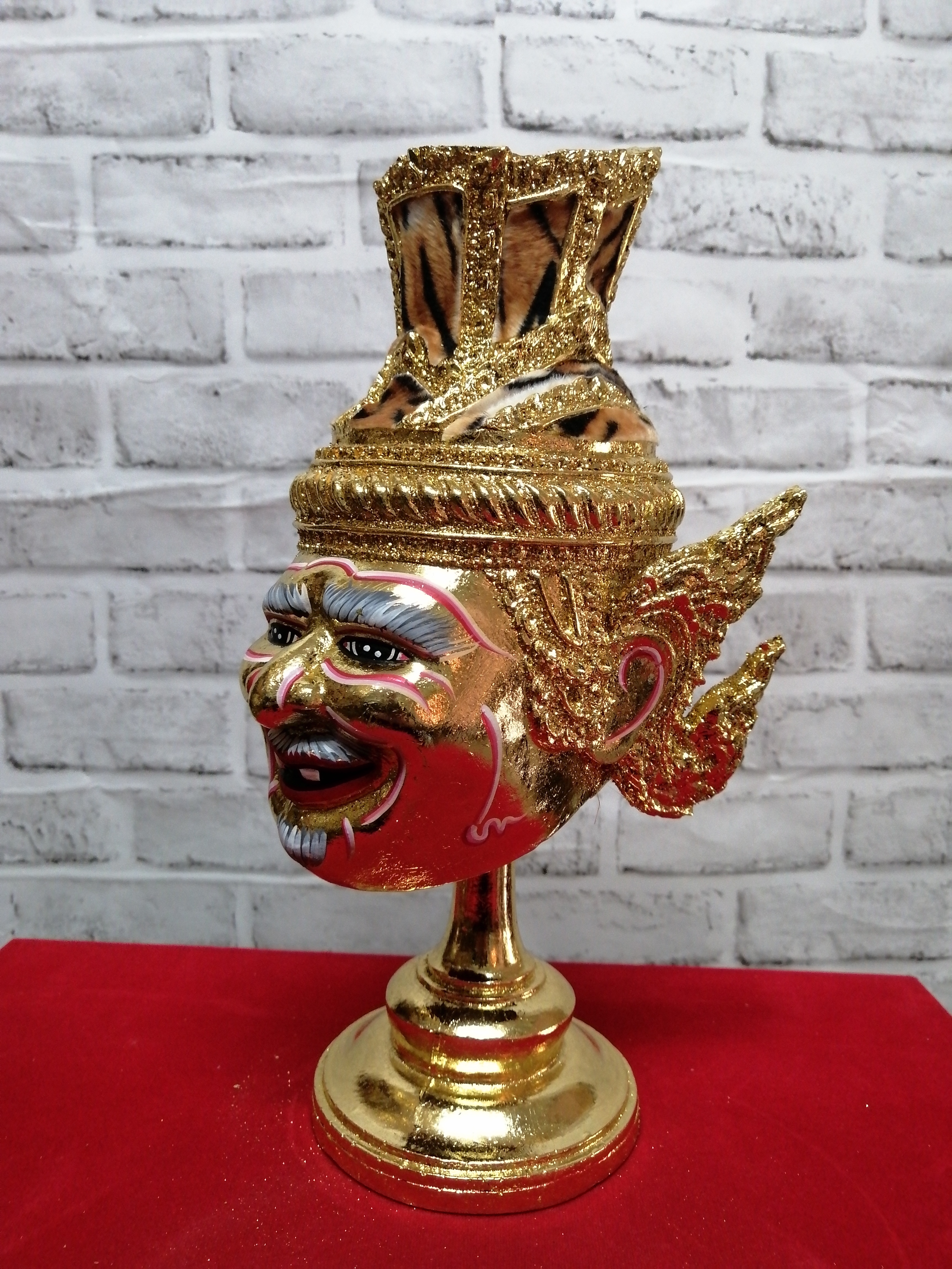 เศียรครู พ่อแก่ พระพรตมุณี ขนาดผลส้มโอ พร้อมฐานปิดทอง