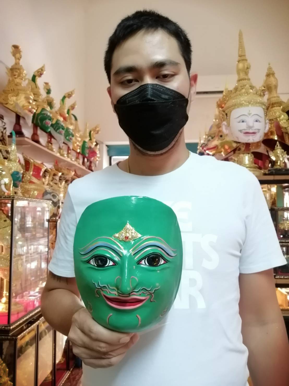 หน้ากากพระราม ใส่ตาแก้ว