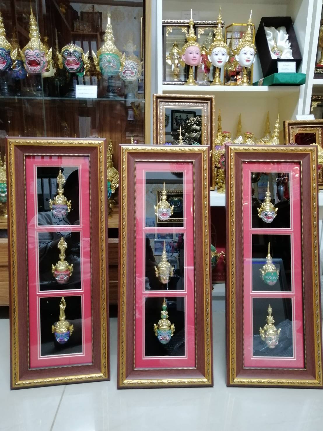 กรอบรูปหัวโขนจิ๋ว